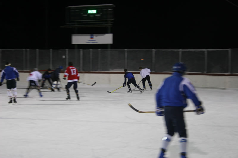 gal/Eishockeyspiel in Toblach/2008-02-02 SVR Eishockey 087.jpg